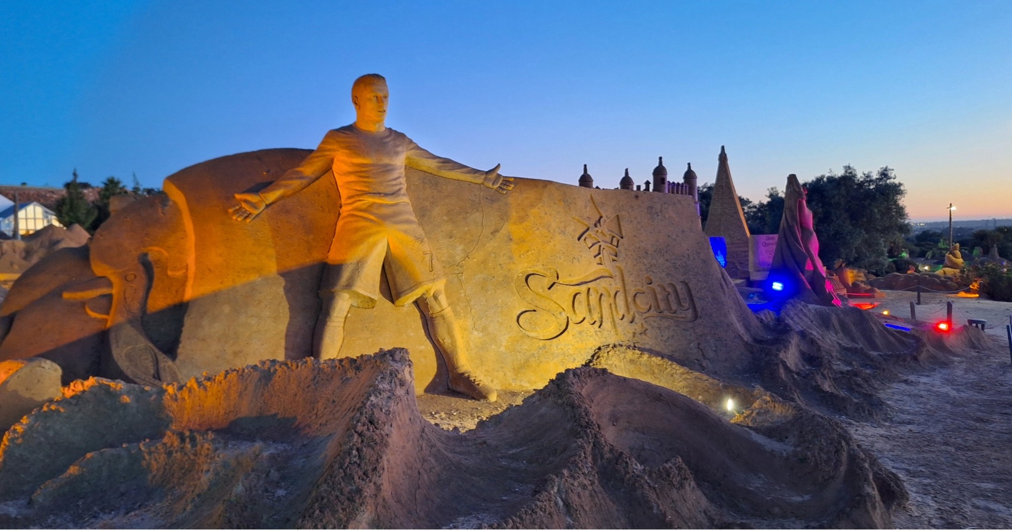 SAND CITY